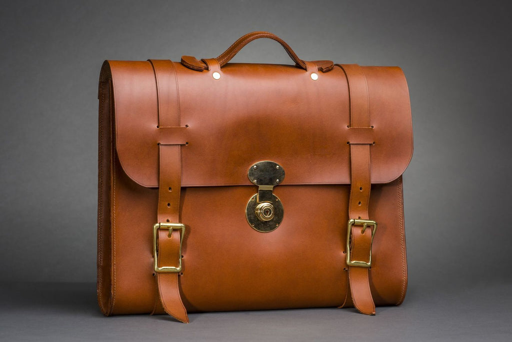 New Product Announcement: Men's Messenger Bag Vintage 1926
